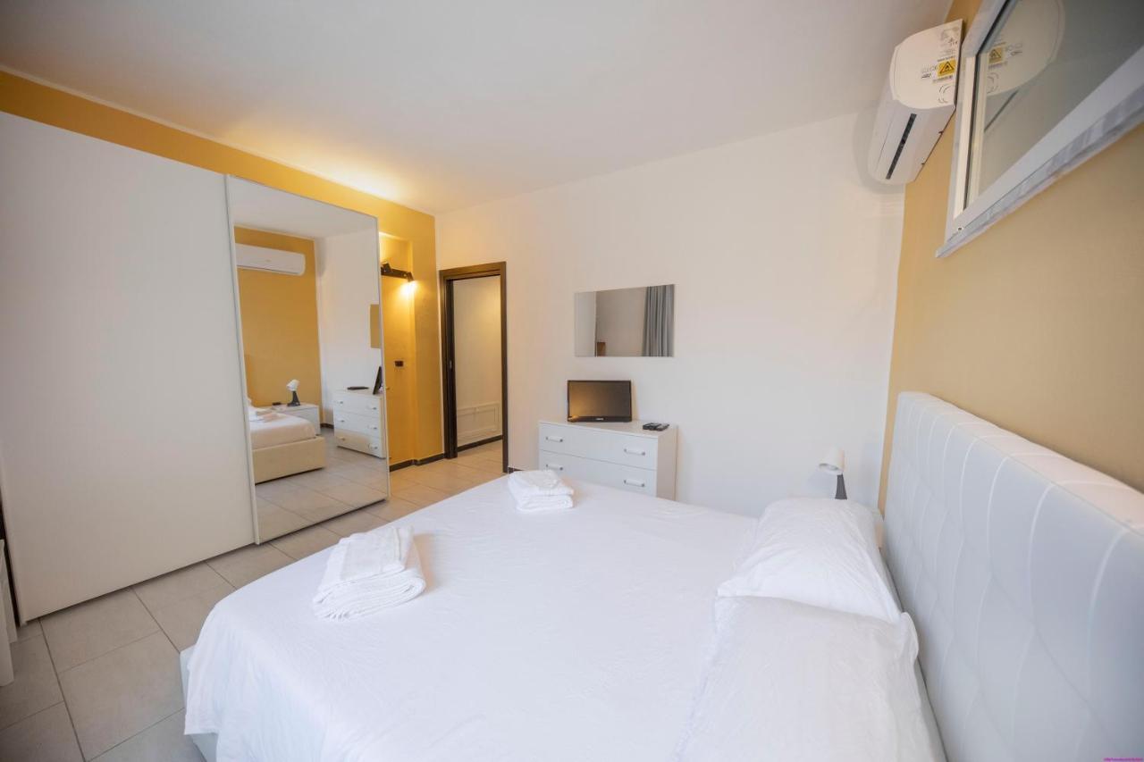 Appartamento 8 Pax In Villa Francesca Sicily Sul Mare 卡斯特尔达恰 外观 照片